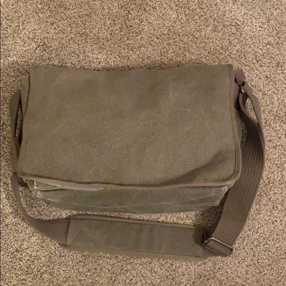 Think Tank Retrospective 30 camera bag